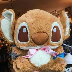 Meet your Posher, Chastity